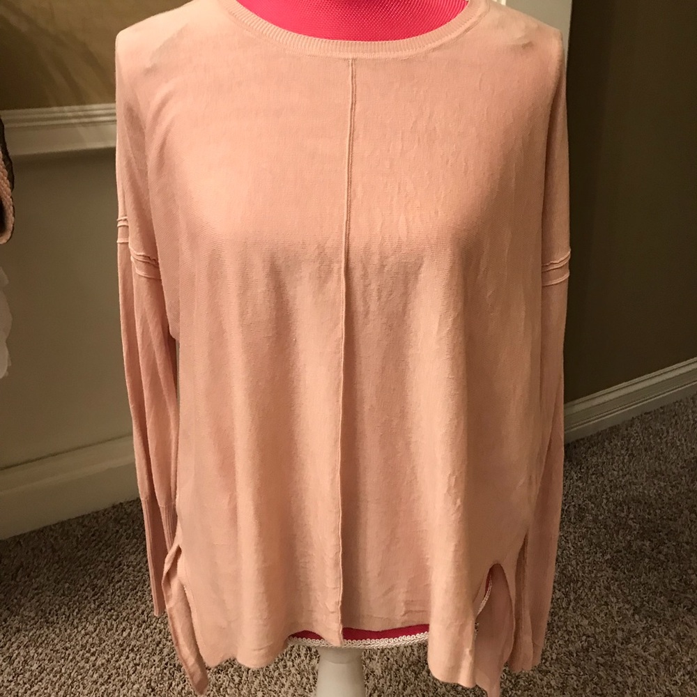 Thin sweater